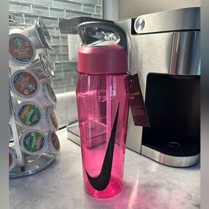 Nike Hyper-charge 32oz Bottle with One-Handed Slider Button - NWT